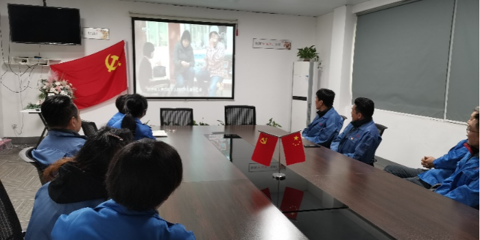 爱思织带走近《榜样6》