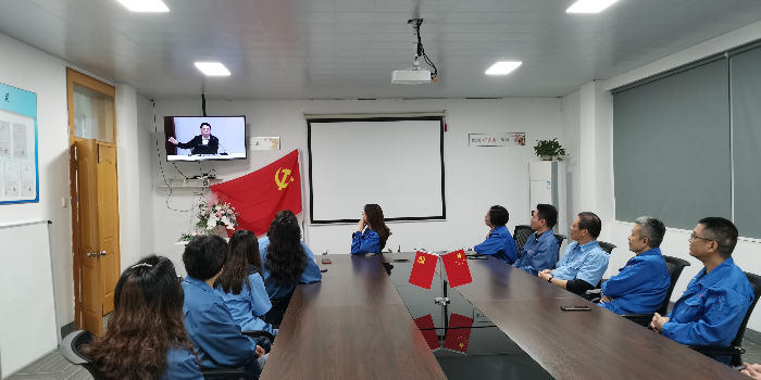 百年大党的“青春密码”_{爱思织带}